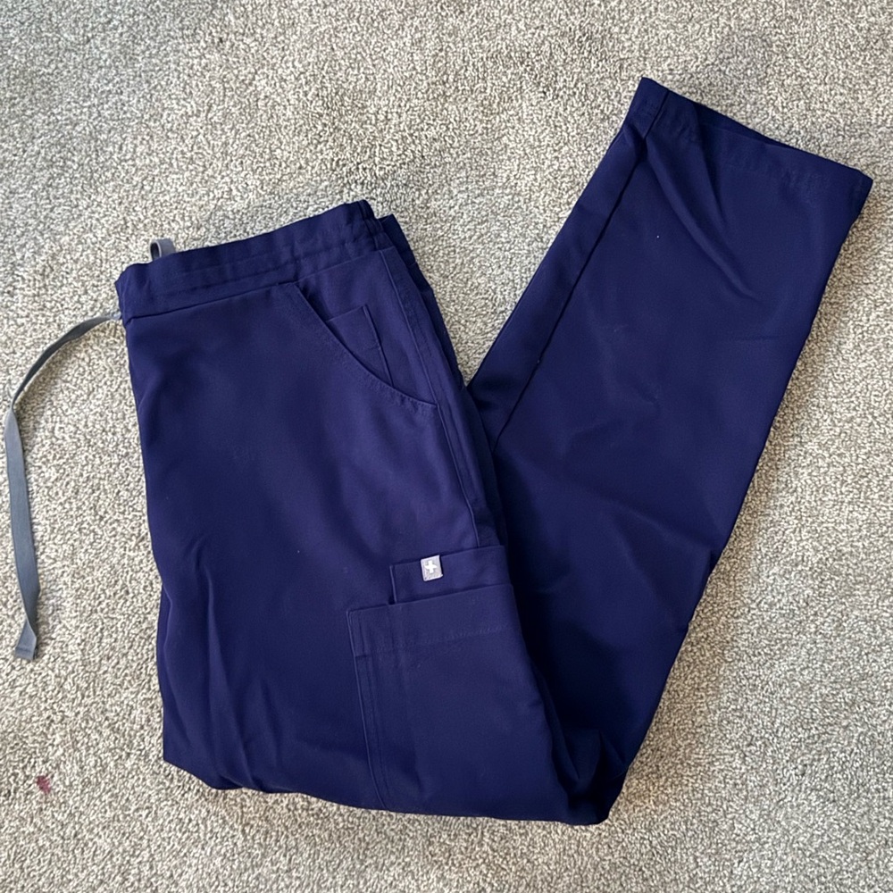 Figs navy blue Yola scrub skinny straight pants petite